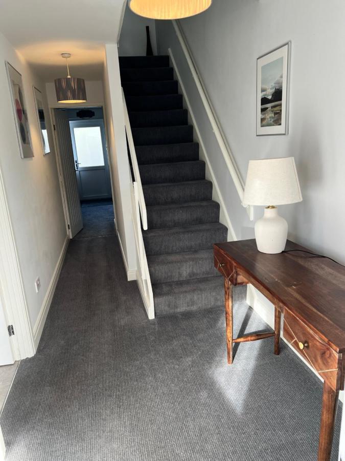 Very Comfy 3 Bed Town House Ashton-under-Lyne Exterior photo